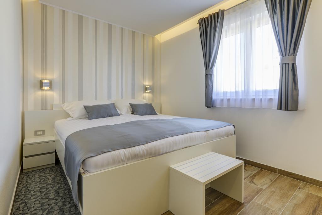 Viras Luxury Holiday Premantura Bagian luar foto