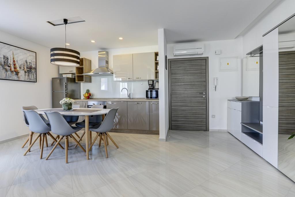 Viras Luxury Holiday Premantura Bagian luar foto